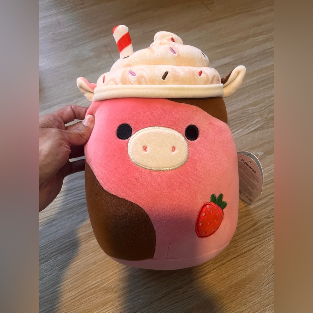 Squishmallow Rishi Strawberry Milkshake Cow 8in NWT